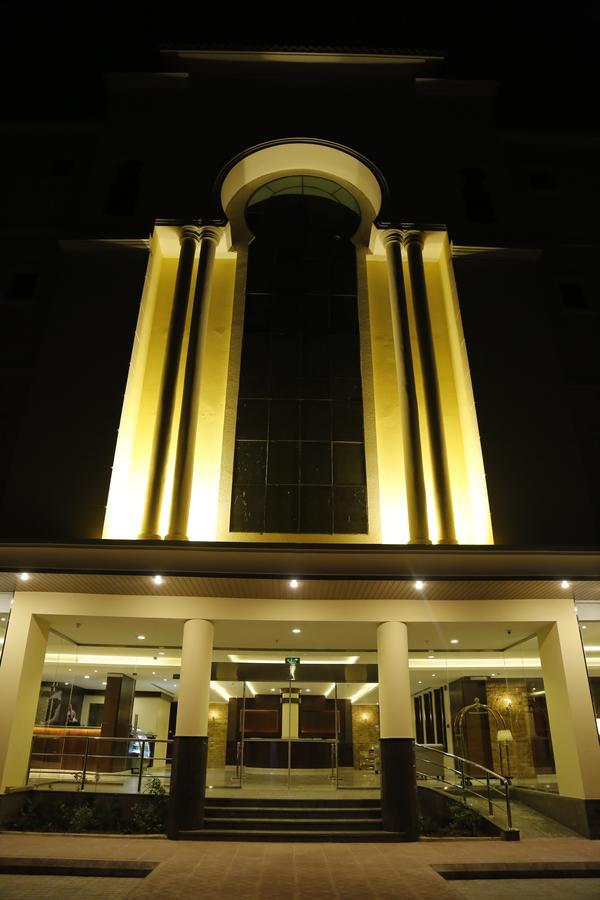 Flora Hotel Suite 2 فلورا2 للشقق المخدومة Riad Exterior foto