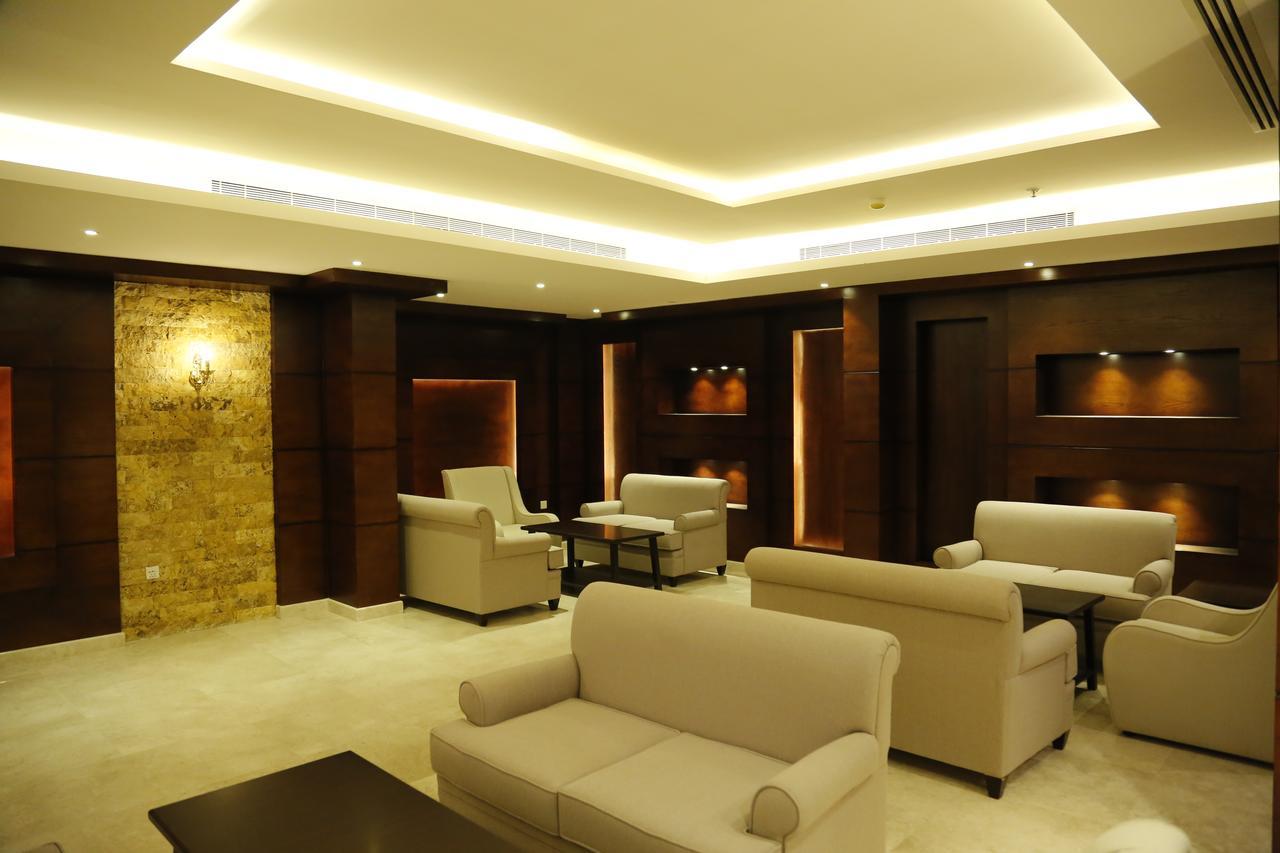 Flora Hotel Suite 2 فلورا2 للشقق المخدومة Riad Exterior foto