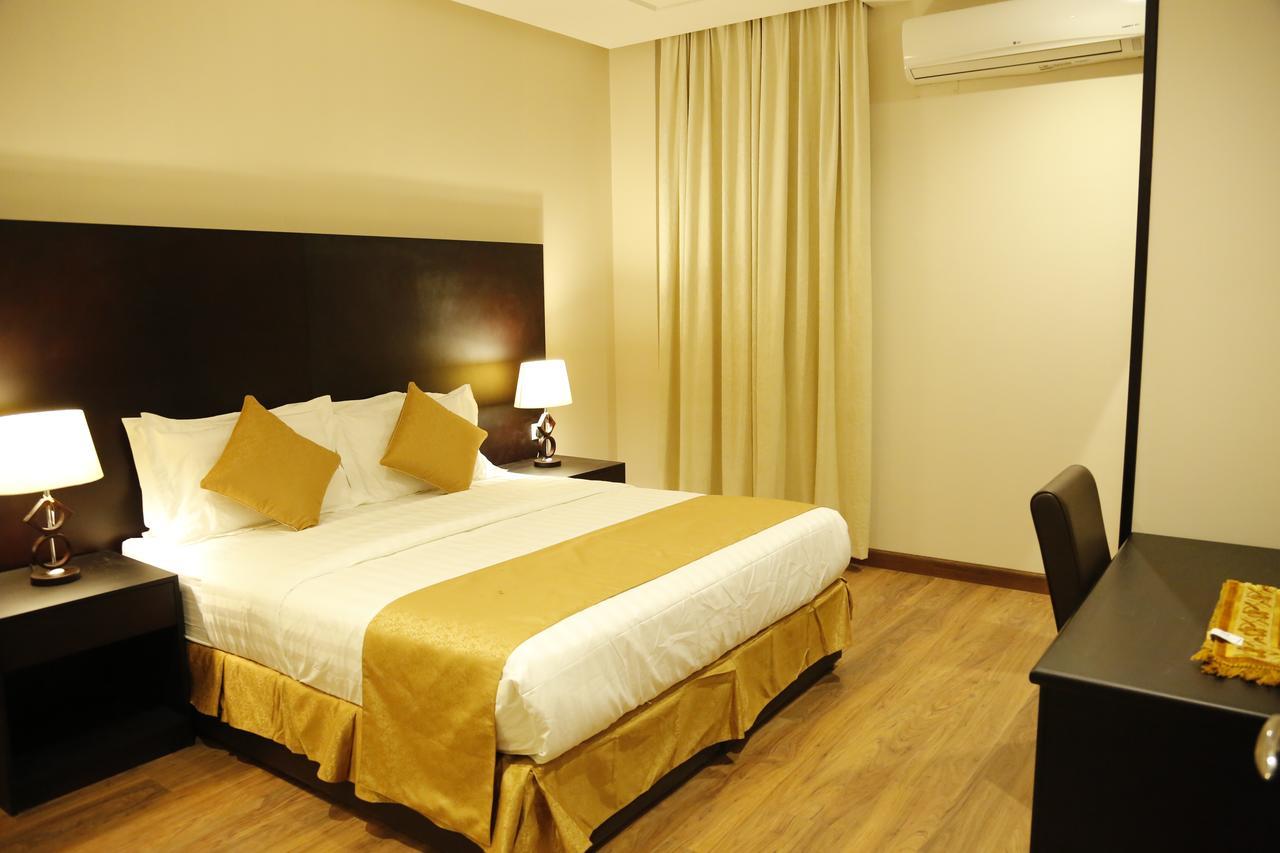 Flora Hotel Suite 2 فلورا2 للشقق المخدومة Riad Exterior foto